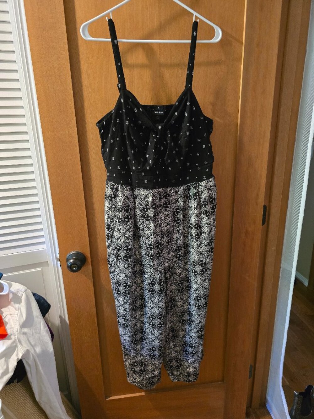 Torrid Mixed Print Tie Front Culotte Jumpsuit – Black White Challis Wide Leg